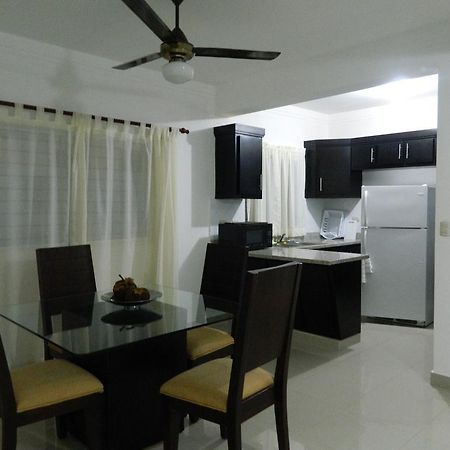 Residencial Vista Del Bosque Apartment Сантяго де лос Кабайерос Екстериор снимка