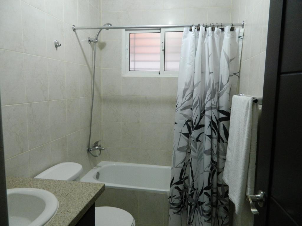 Residencial Vista Del Bosque Apartment Сантяго де лос Кабайерос Екстериор снимка