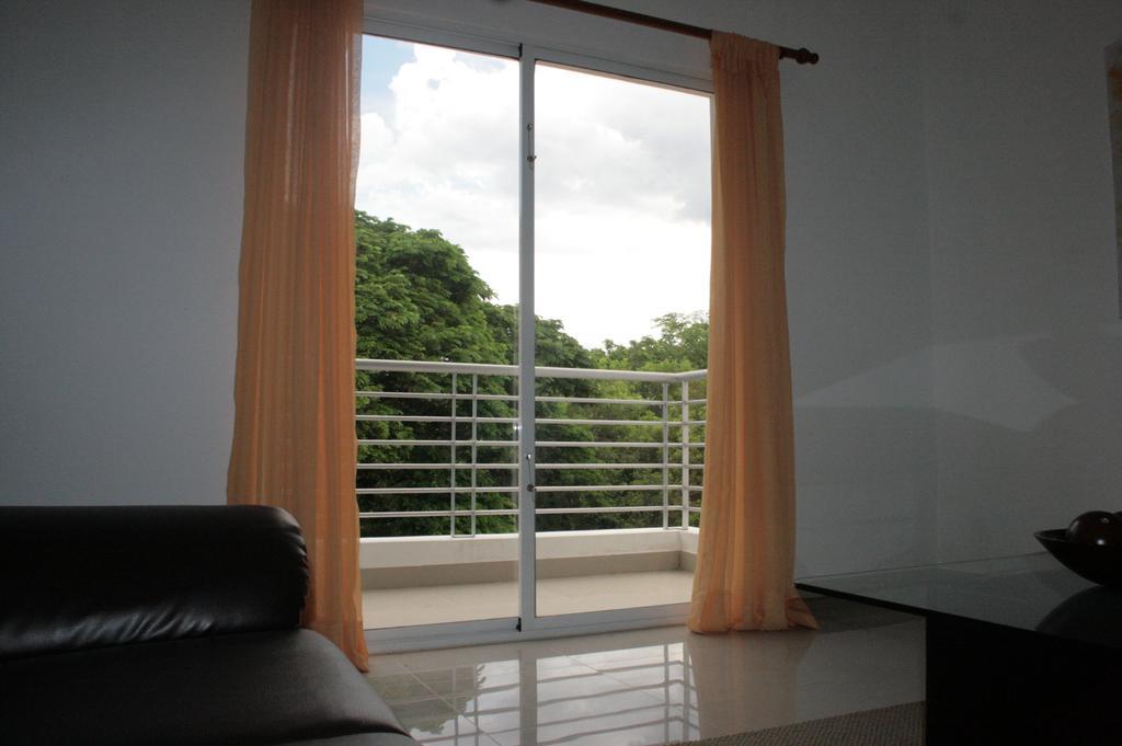Residencial Vista Del Bosque Apartment Сантяго де лос Кабайерос Екстериор снимка